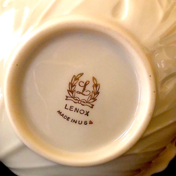 “LENOX” GIFTWARE VINTAGE DOUBLE LEAF BOWLS with HANDLE - Picture 9 of 9